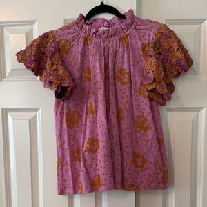 THML Women’s Quilted Yo-yo Sleeve Top